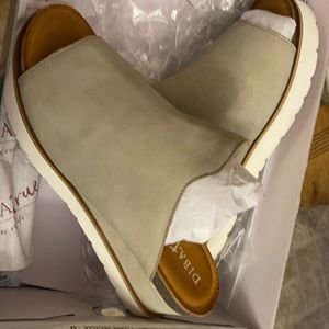 Diba True Glad Lee light grey leather